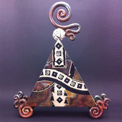 LES 007 Vertical Triangle Box I